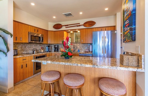 Wailea Condo | Luxurious Oceanfront Makena Surf Three Bedroom Three Bathroom Condo