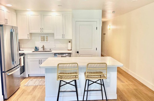Kahuku House | Luxury Turtle Bay Retreat - 1BR + 2 Baths - Golf Course Views