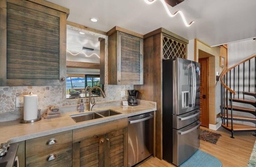 Kihei Condo | Maalaea Surf, #c-7 2 Bedroom Condo by RedAwning