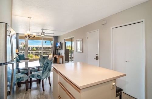 Kihei Condo | Maui Banyan H506 1 Bedroom Condo by RedAwning