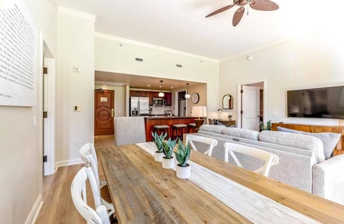 Honokowai Resort | Maui Lahaina Resort 2 Bedroom Sleeps 6