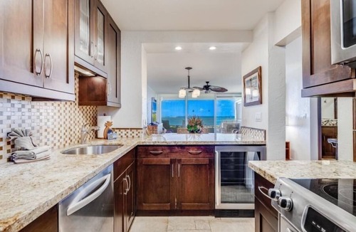 Kihei Condo | Menehune Shores, #115^ 3 Bedroom Condo by RedAwning