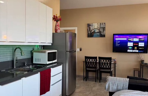 La Sierra Hills Apartment | Modern Studio w/King Bed, Balcony, Kitchenette