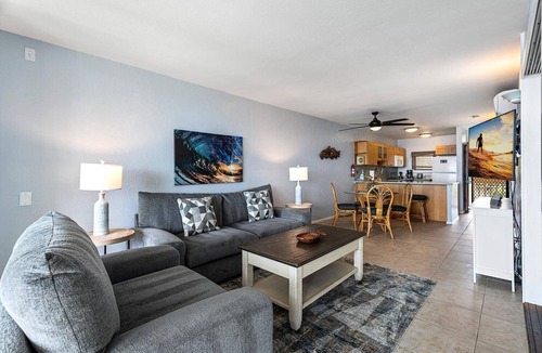 Kailua-Kona Condo | Ocean Front With Private Lanai - In-unit AC - Vrkcv