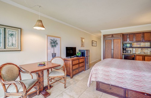 Wailua Apartment | Ocean View, Split AC WiFi, Pool Hot Tub, 1st Floor
