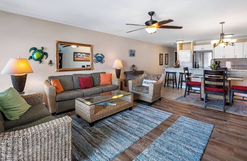 Kailua-Kona Condo | Oceanfront - Free Concierge - Wifi - Top Floor - Vrkcv