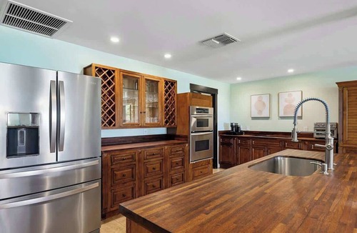 Kihei House | Oceanfront Hideaway