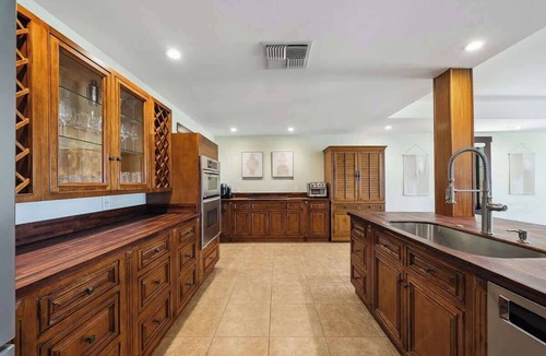 Kihei House | Oceanfront Hideaway
