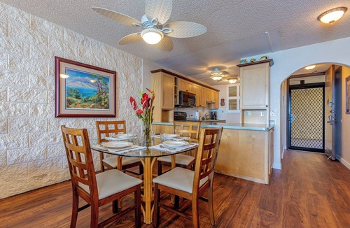 Maalaea Condo | Oceanfront Ocean View, AC, King Beds, Pool, Wi-Fi
