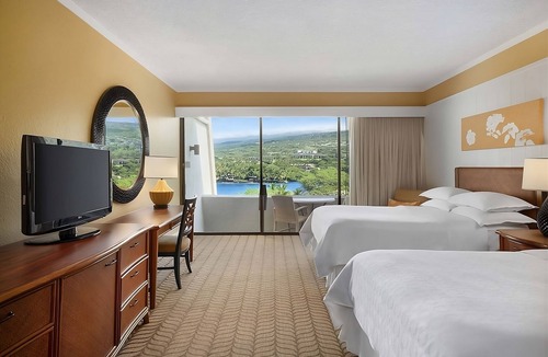Keauhou Hotel | Partial Ocean View 2 Double Beds at Outrigger Kona Resort and Spa