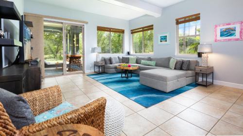 Kulalani Villa | ❤PiH❤ Hawaiiana Escape Hilton Resort Passes Beach Club Access Near Pools