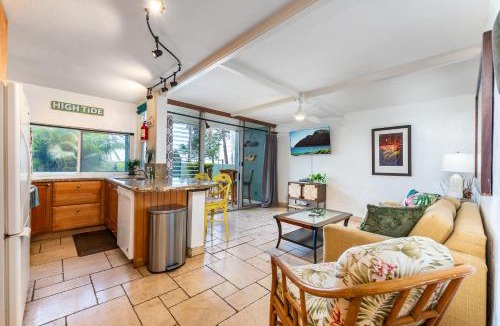 Kihei Apartment | Pineapple Hale - Across From Kalama Beach - Cove
