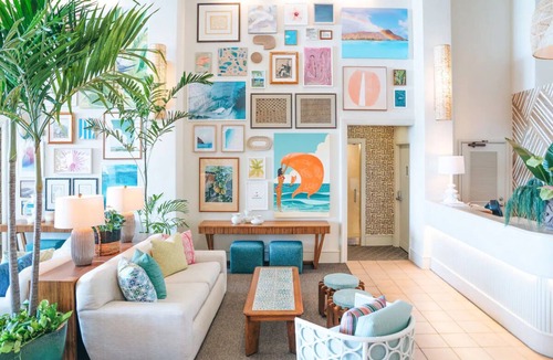 Diamond Head - Kapahulu - St. Louis Hotel | Prime Location at Kaimana Beach | Ocean View | Direct Beach Access