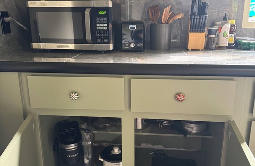 Ohia Estates Apartment | Rainforest Studio in Volcano- 3miles from National Park
