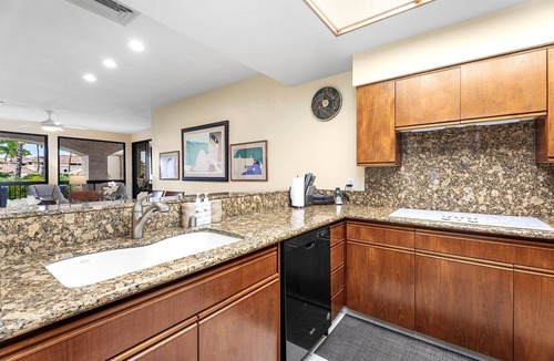 Waikoloa Condo | Relaxing Resort Living - Free Concierge - AC! - Vrkcv