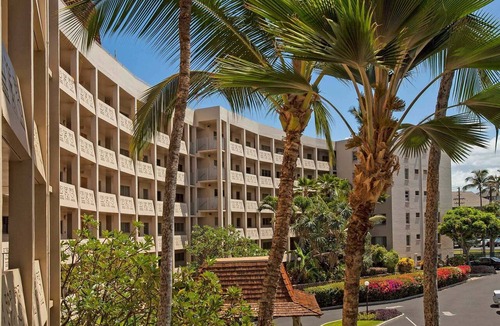 Kihei Condo | Royal Mauian by Coldwell Banker Island Vacations