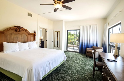 Historic Kailua Village Resort | Royal Sea Cliff Family Resort, 2 OV Pools, Large Lanai, workspace, Ali'i Drive!