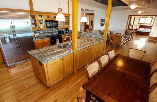 Kilauea House | Spacious Island Retreat for Beach Vacation in Kilauea, Hawaii