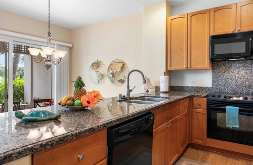 Waikoloa Condo | Spacious Townhome - Close to Beaches & Shopping! - Vrkcv