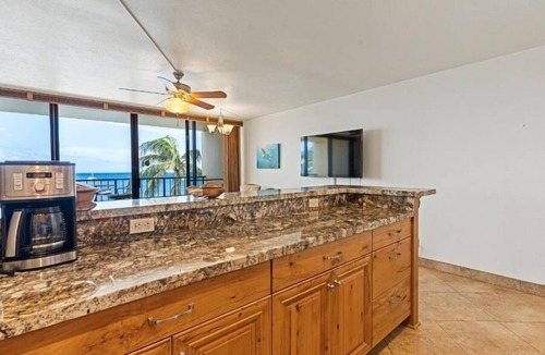Kihei Condo | Sugar Beach Resort, #524^ 1 Bedroom Condo by RedAwning