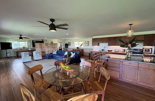 Kahuku Cottage | Tranquil 1-bedroom cottage across from the beach perfect for North Shore getaway