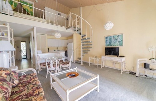 Kahuku Condo | Turtle Bay Sea Breeze.Price drop open dates in Aug. starting at $270 nightly