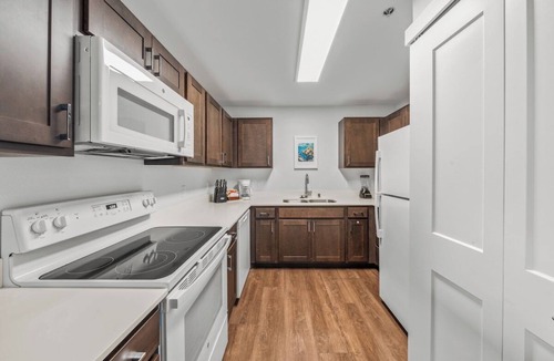 Kihei Apartment | Two 2BR Units in Same Complex, Pool, Hot Tub, Gym