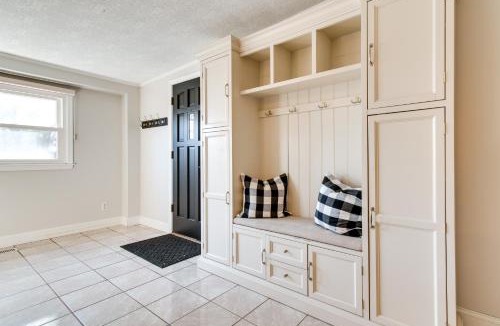 Robinson House | Updated Robinson Vacation Rental w/Fireplace!