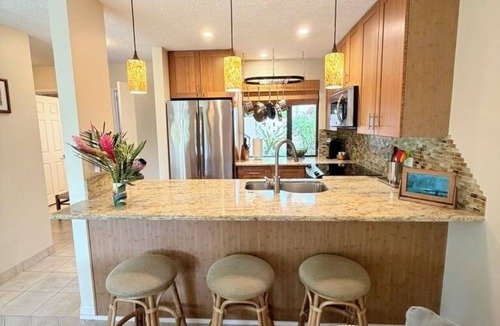 Wailea Condo | Wailea Ekahi Ocean Studio: Couples Retreat, Just 300 Feet To Keawakapu Beach