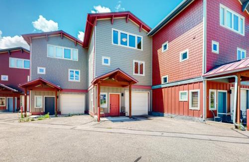 Fraser Apartment | WinterStar E-2