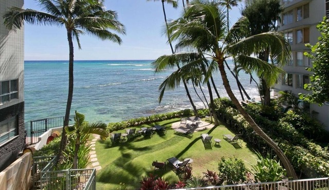 1-Br Oceanview Diamond-Head Condo. Steps to Beaches. Oahu, near Waikiki. in Honolulu