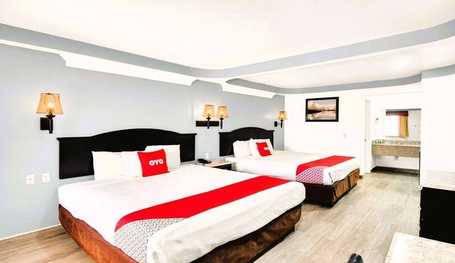 2 Queen Bed | Three Rivers TX in Three Rivers TX