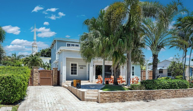2 Side-by-Side Delray Beach Homes & Guest House - 1 blk to beach & Atlantic Ave! in Delray Beach
