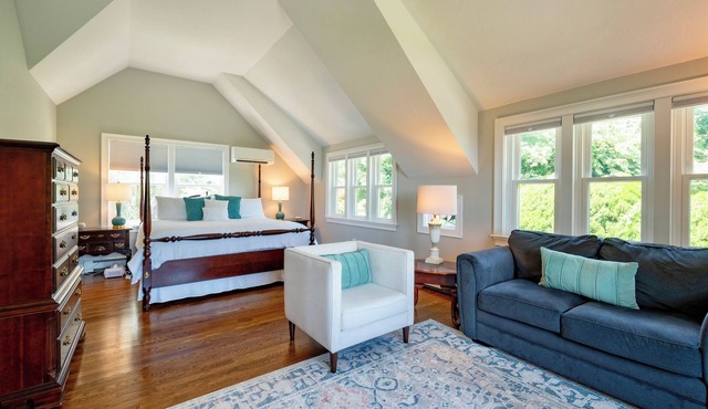 3 Waves Bed & Breakfast in Plymouth