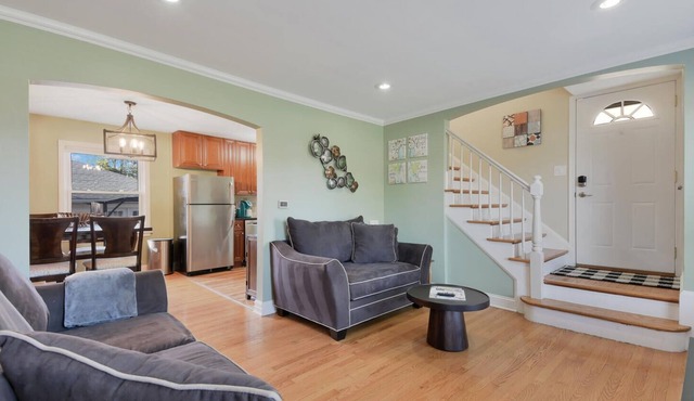 5 Star Cozy Entire Furnished Monthly Home with 2 car garage in Melrose Park