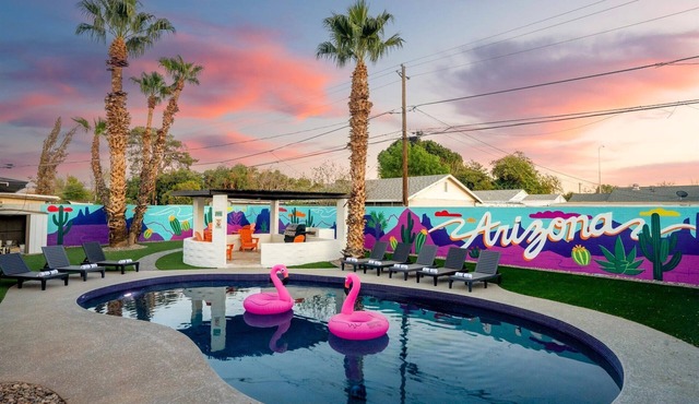 8BR Sleeps 18 Private Pool & Arcade in Mesa