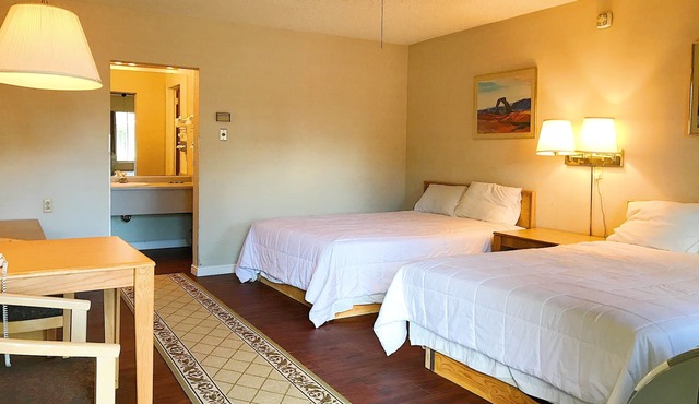 Appletree Inn in Richfield
