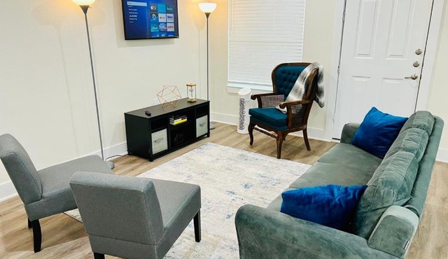 Apt 2 Bedrooms 2 Full Baths FREE Parking & FREE Laundry in Unit in The Woodlands