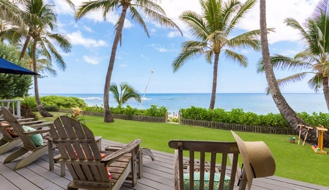 Beach-front Estate - North Shore, private setting, close to Haleiwa & surf spots