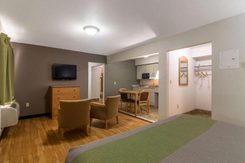 Blue Bonnet Suites -Lubbock, TX - Medical Center in Lubbock