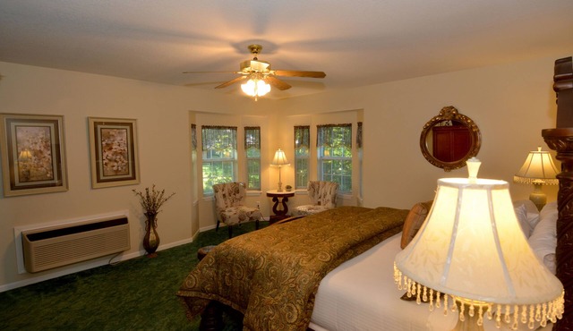 Bradford House Bed & Breakfast in Branson
