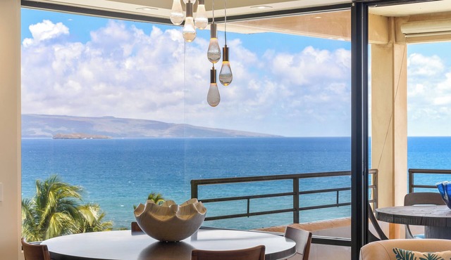 Breathtaking Ocean Views! Beach Front Luxury Penthouse, Polo Beach 2 Bed/2 Bath in Wailea-Makena