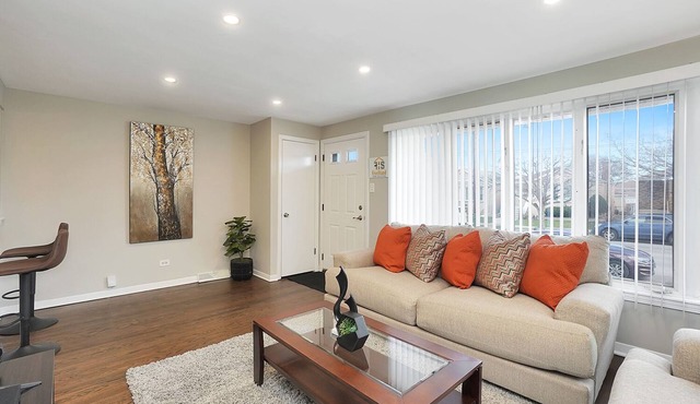 Chicago Rental - Narragansett in Chicago