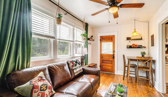 Deck & Fire Pit: Manitou Mountain Retreat in Manitou Springs