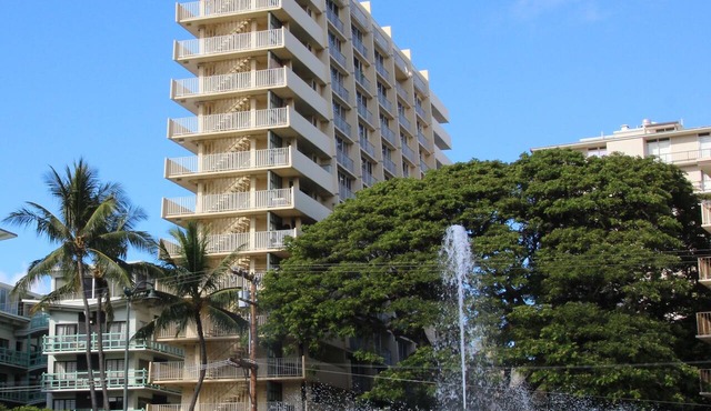 Diamond Head Gem on the Gold Coast of Waikiki in Honolulu