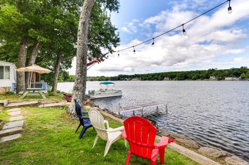Dock & Sunset Views! Waterfront Thompson Getaway in Thompson