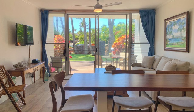 Eco-Friendly Condo on Road to Hāna - Walk to Beach in Paia