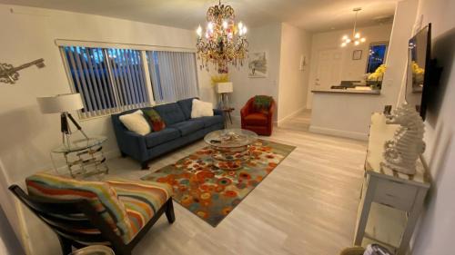 Few steps from the beach -Awesome 1br1ba in Fort Lauderdale