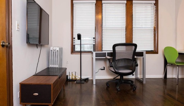 FRONTDESK Classic 1 BR Apt near Jackson Park in Chicago