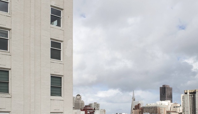 Furnished Studio in Art Deco landmark, Centre of SF/HAM411 in San Francisco